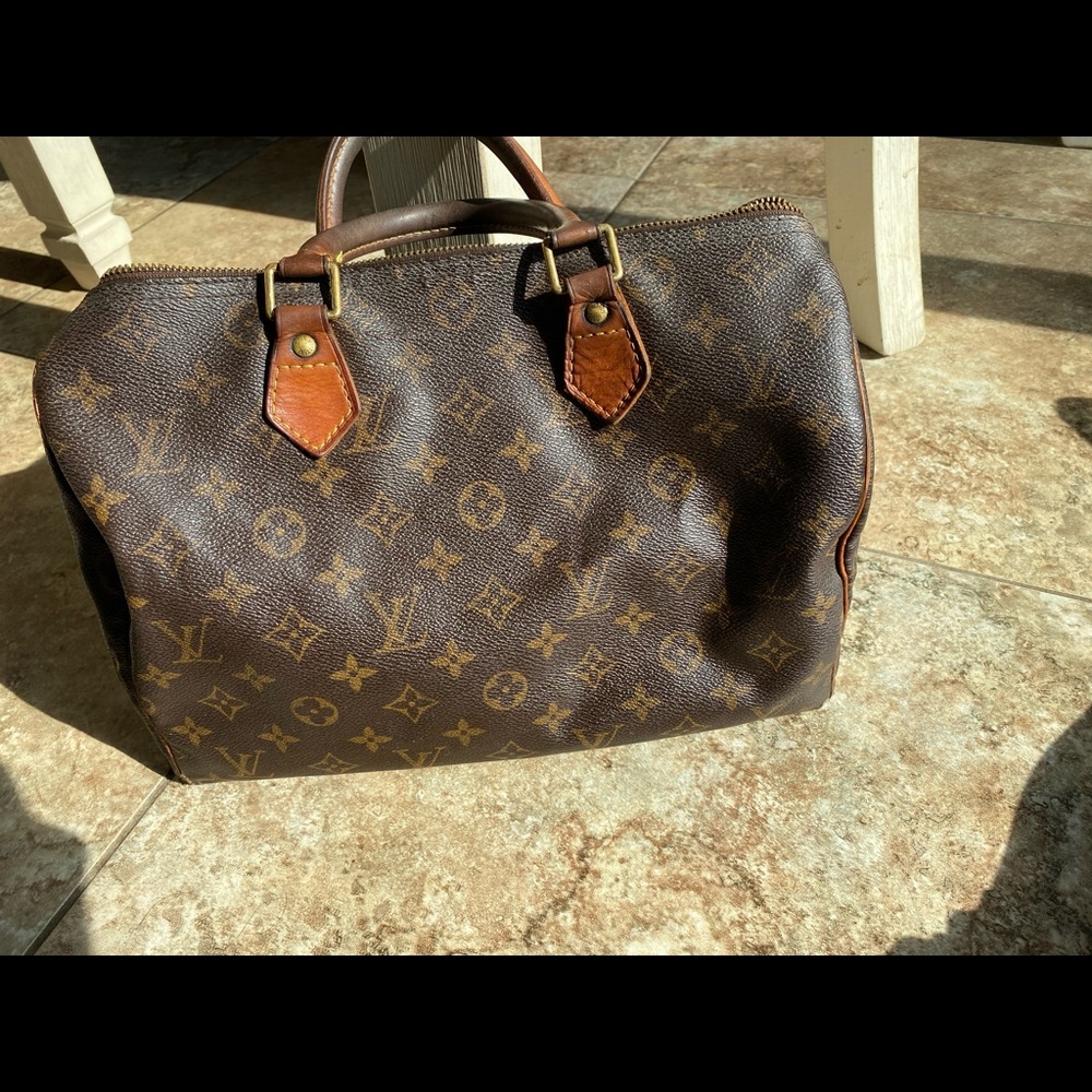 Authentic Louis Vuitton Speedy Bag